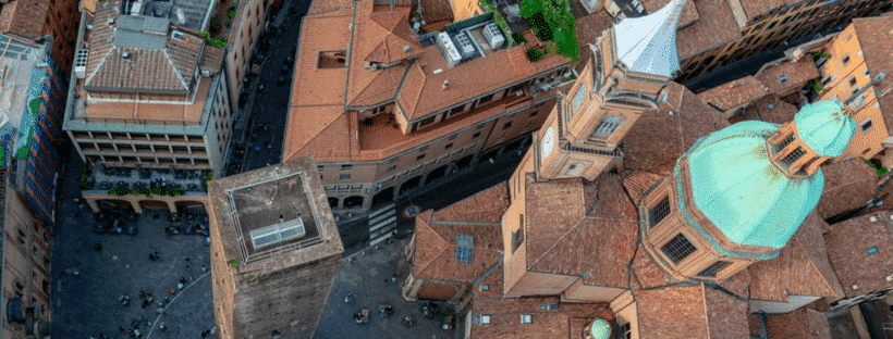 Eating in Bologna is one of my favorite things to do in Italy