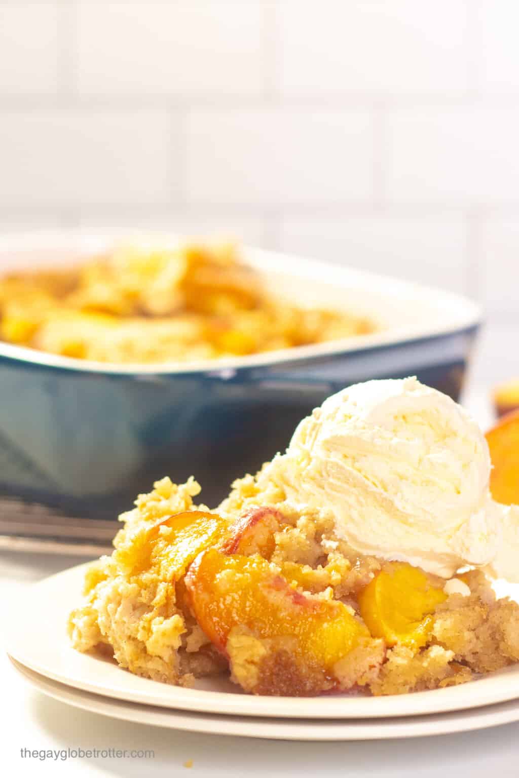 Bisquick Peach Cobbler {Fresh and Simple!} - The Gay Globetrotter