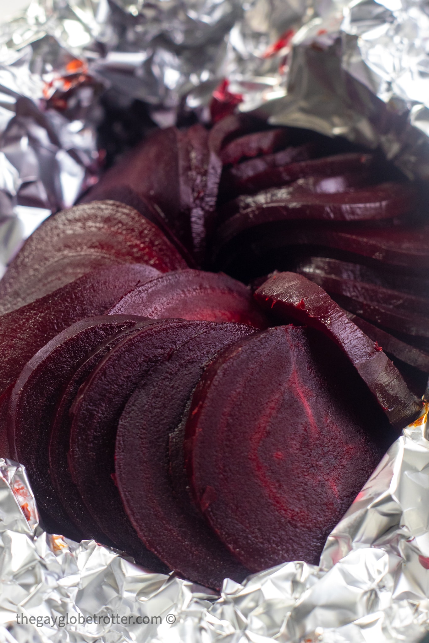 Whole Roasted Beets {An Easy Side!} - The Gay Globetrotter